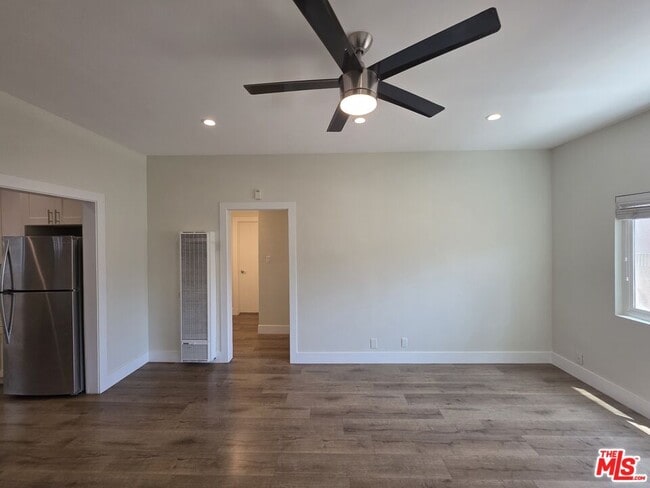 11506 Truro Ave in Hawthorne, CA - Building Photo - Building Photo
