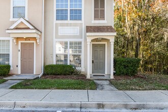 8424 THORNBUSH Ct in Jacksonville, FL - Building Photo - Building Photo