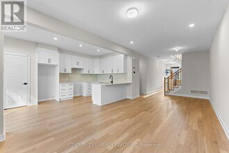 305 Cornflower Row in Ottawa, ON - Building Photo - Building Photo