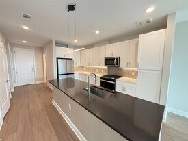 716 Waugh Dr in Houston, TX - Building Photo