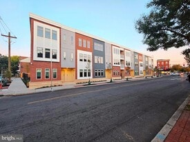 200 Hamilton Ave in Trenton, NJ - Building Photo