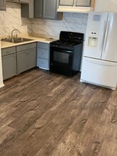 1504 3rd Ave in Dodge City, KS - Building Photo - Building Photo