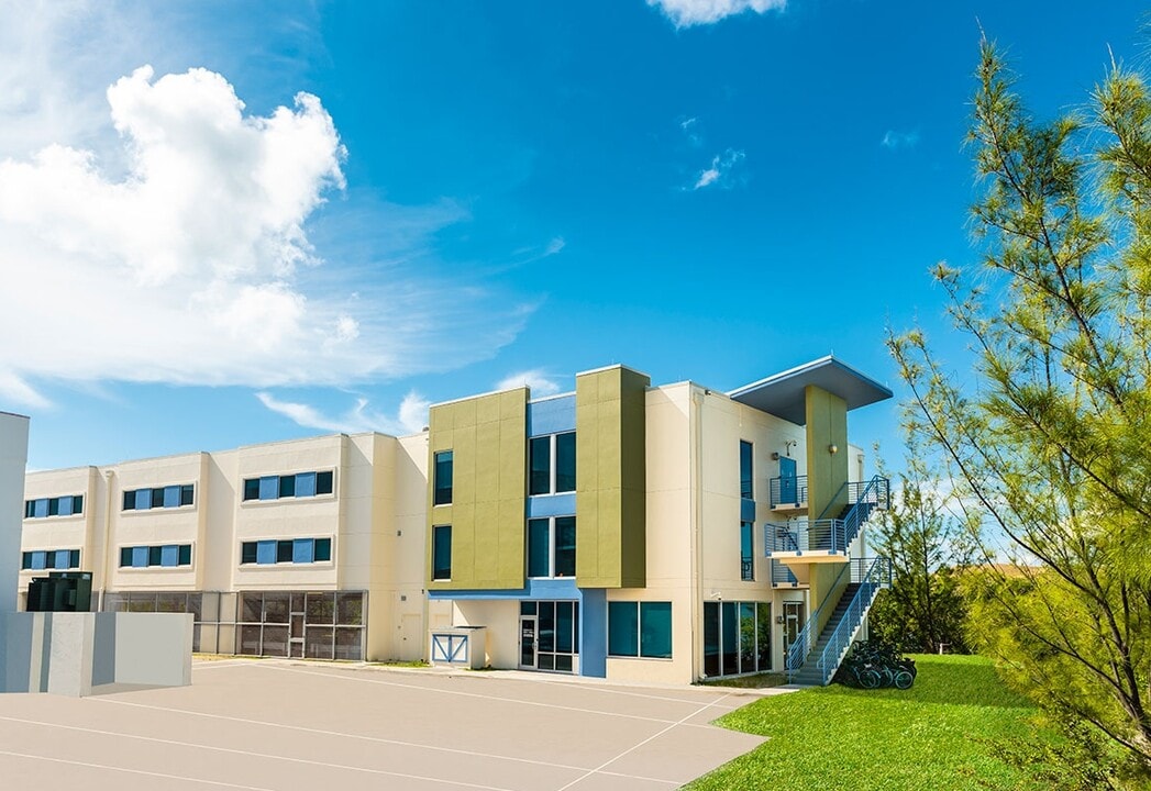 Lagoon Landing in Key West, FL - Foto de edificio