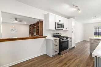 1510 Tarberry Rd in Houston, TX - Foto de edificio - Building Photo