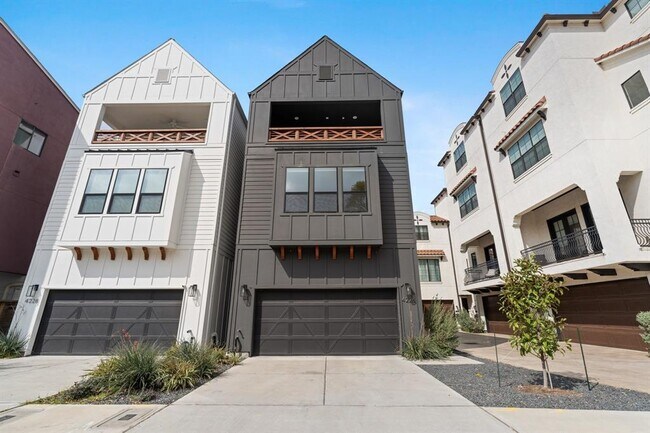 4226 Gibson St in Houston, TX - Building Photo - Building Photo