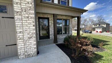 155 Waterwheel Cir in Clarksville, TN - Building Photo - Building Photo