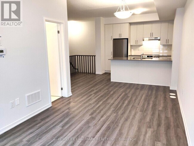 20 William Jackson Wy in Toronto, ON - Building Photo - Building Photo