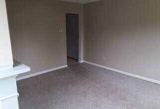 40 Middle St, Unit 3 in Orono, ME - Building Photo - Building Photo