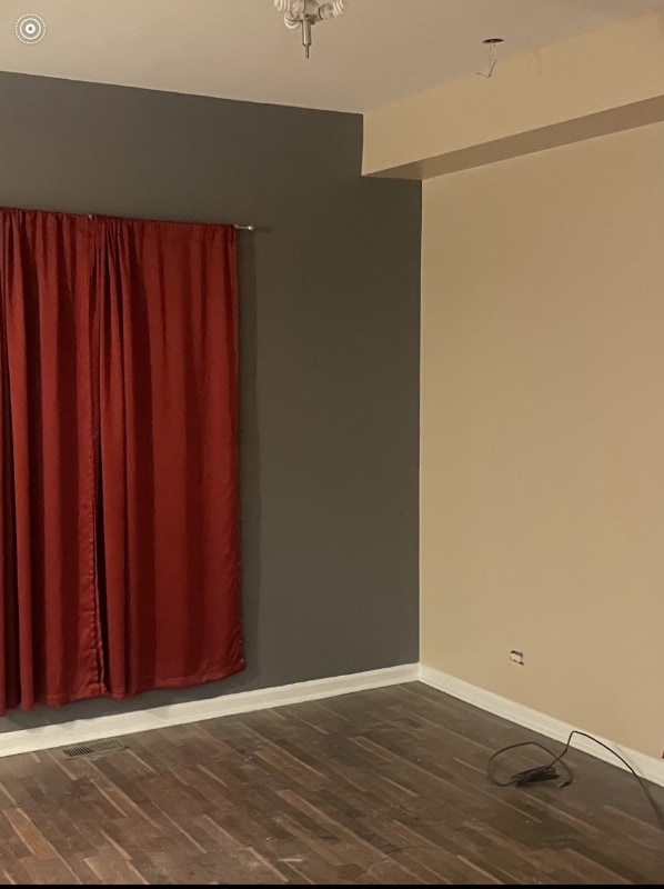 7208 S South Chicago Ave in Chicago, IL - Foto de edificio - Building Photo