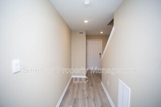 239 Macoun Way in Glassboro, NJ - Building Photo - Building Photo