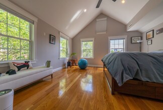 66 Thorndike St in Cambridge, MA - Building Photo - Building Photo