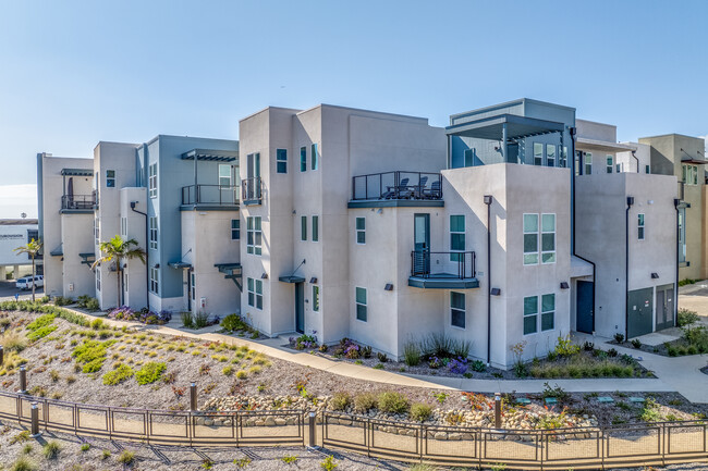 The Pearl Ventura Beach in Ventura, CA - Building Photo - Building Photo