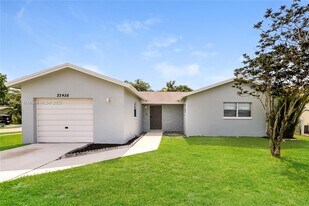 22458 SW 56th Ave in Boca Raton, FL - Building Photo