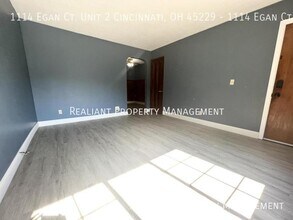 1114 Egan Ct-Unit -1114 Egan Ct. Unit 2 in Cincinnati, OH - Foto de edificio - Building Photo