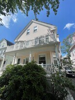 11 Ossipee Rd, Unit 1 in Somerville, MA - Building Photo