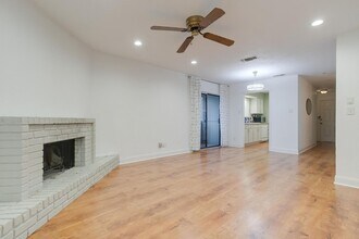 4916 Byers Ave in Fort Worth, TX - Foto de edificio - Building Photo