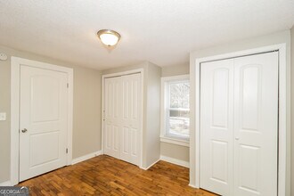 667 Mitchell Dr in Marietta, GA - Building Photo - Building Photo