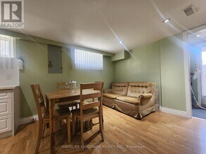 74 Baroness Crescent in Toronto, ON - Building Photo - Building Photo