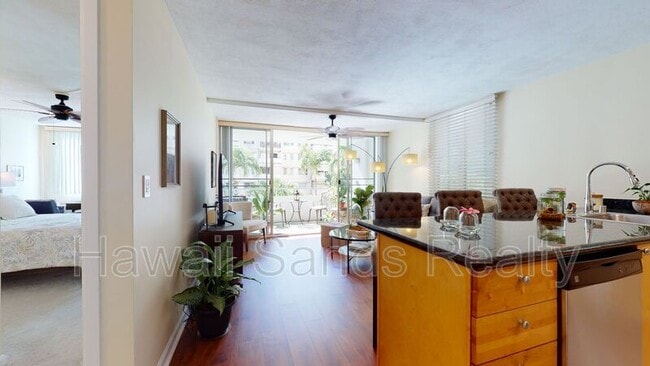 430 Kaiolu St in Honolulu, HI - Building Photo - Building Photo
