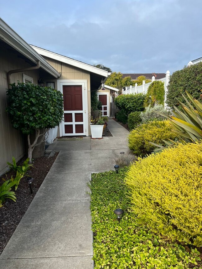 1289 4th St-Unit -B in San Luis Obispo, CA - Building Photo - Building Photo