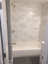 71 E Gates St, Unit 1 in Columbus, OH - Foto de edificio - Building Photo