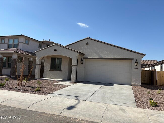 17609 W Georgia Ave in Litchfield Park, AZ - Building Photo - Building Photo