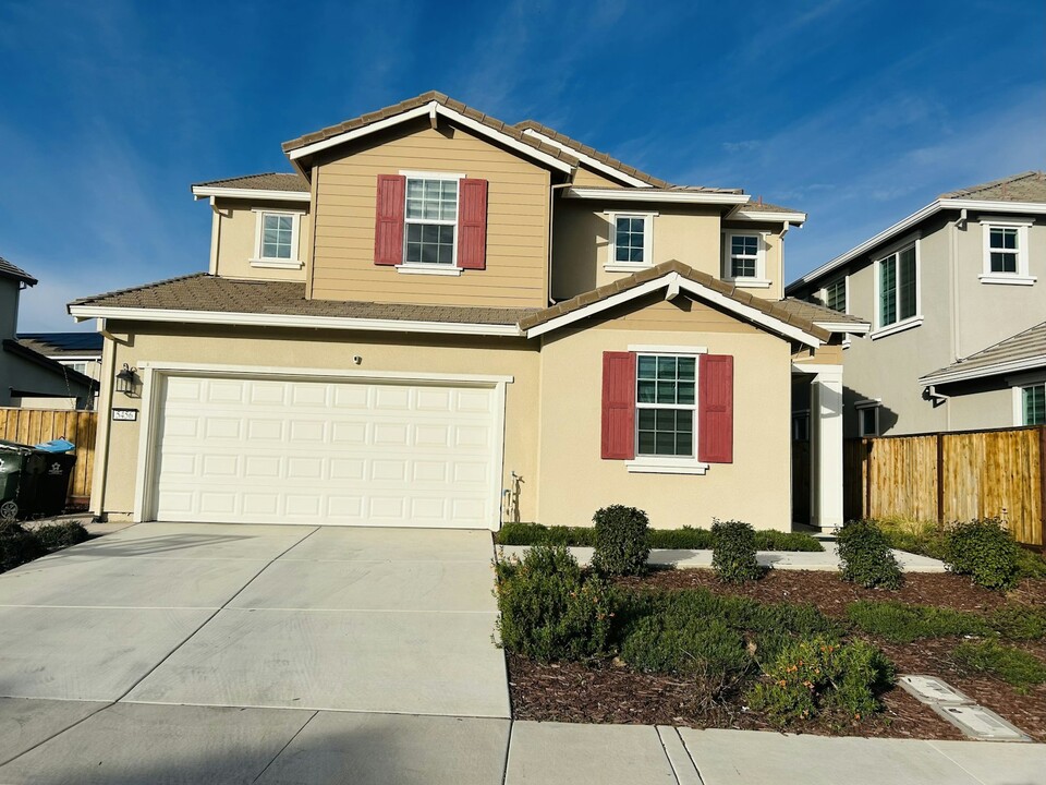 5456 Guenoc Valley Ln in Antioch, CA - Building Photo