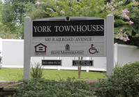 York Townhouses in York, SC - Foto de edificio - Building Photo