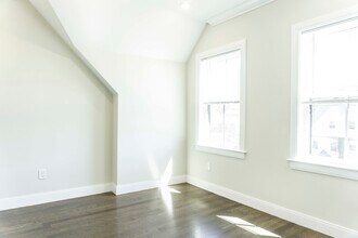 79 Linden St in Boston, MA - Foto de edificio - Building Photo