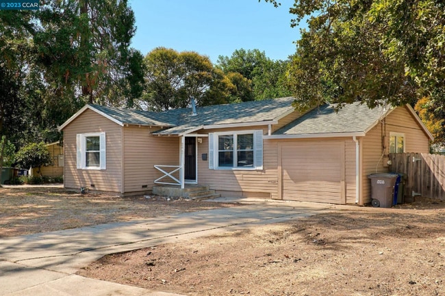 2647 Garden Ave in Concord, CA - Building Photo - Building Photo