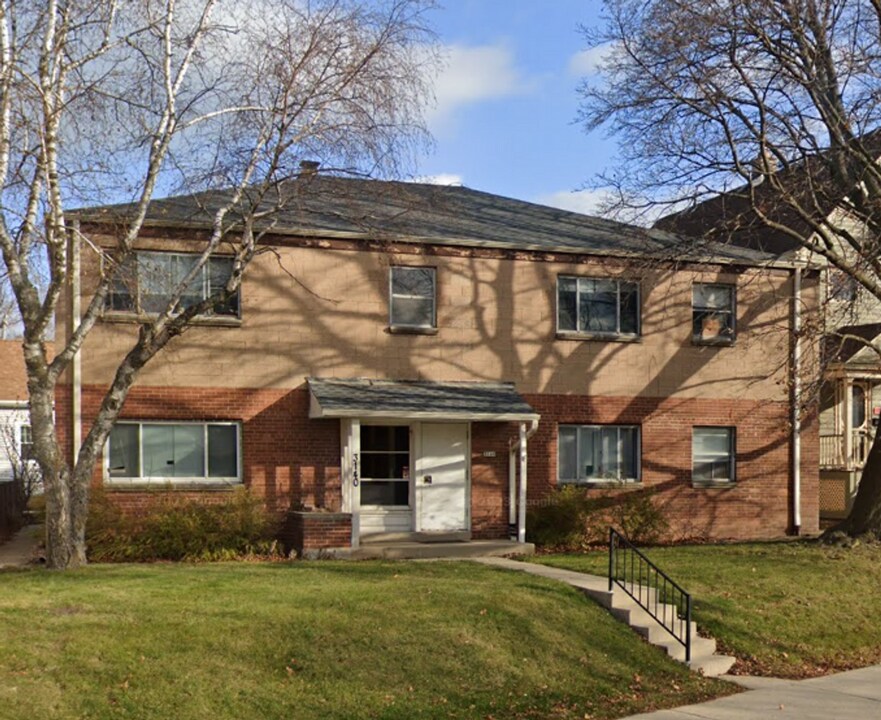 3140 S Kinnickinnic Ave in Milwaukee, WI - Building Photo