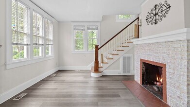 1146 Rockbridge Ave in Norfolk, VA - Foto de edificio - Building Photo