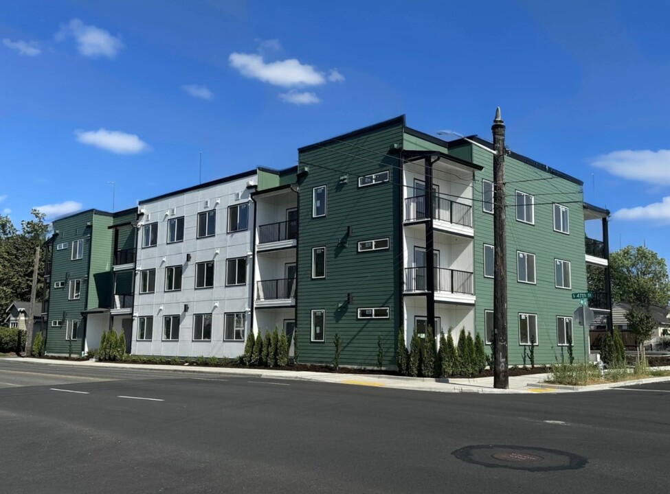 Hallie Court Apartments in Tacoma, WA - Foto de edificio