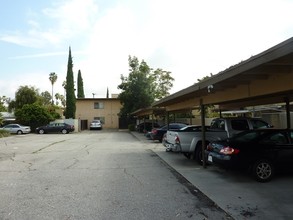 805 S 4th St in Alhambra, CA - Foto de edificio - Other