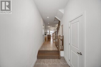 4007 Jockvale Rd in Ottawa, ON - Building Photo - Building Photo