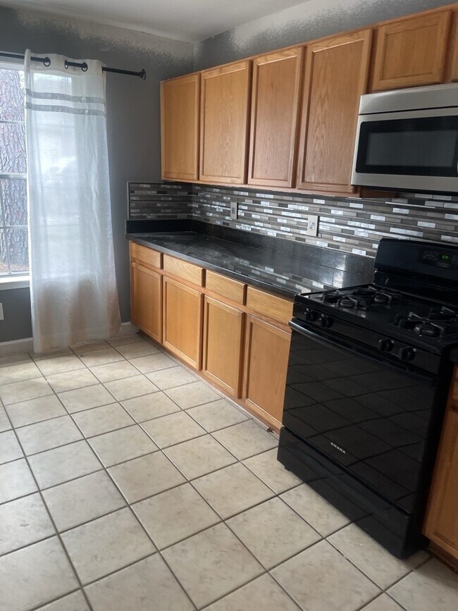 723 N Vista Dr in Houston, TX - Building Photo - Building Photo