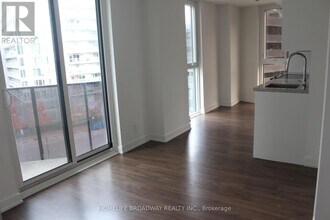 30 Tretti Wy in Toronto, ON - Building Photo - Building Photo