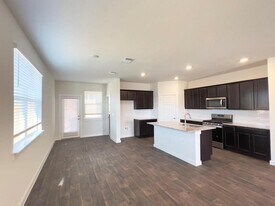 2900 Egan Dr in Pflugerville, TX - Building Photo