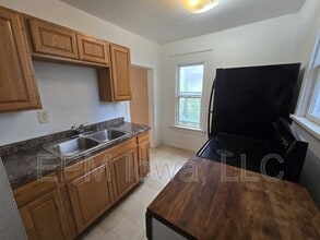 2113 Mulberry St in Waterloo, IA - Building Photo - Building Photo