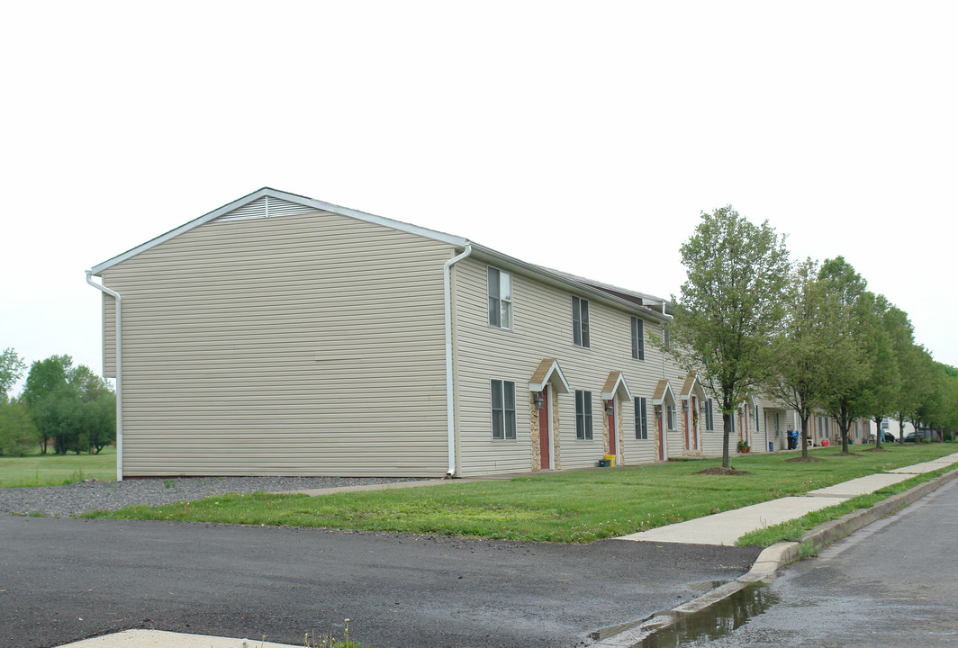 400 S High St in Selinsgrove, PA - Building Photo