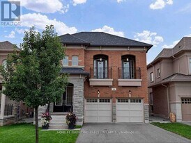 96 Trammel Dr in Vaughan, ON - Building Photo