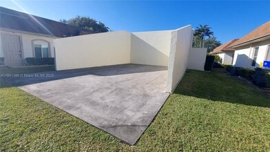 11975 Sturbridge Ln in Wellington, FL - Building Photo - Building Photo