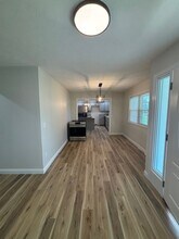 395 W Crocus Dr in Radcliff, KY - Building Photo - Building Photo