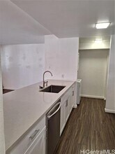 98-360-360 Koauka Loop in Aiea, HI - Building Photo - Building Photo