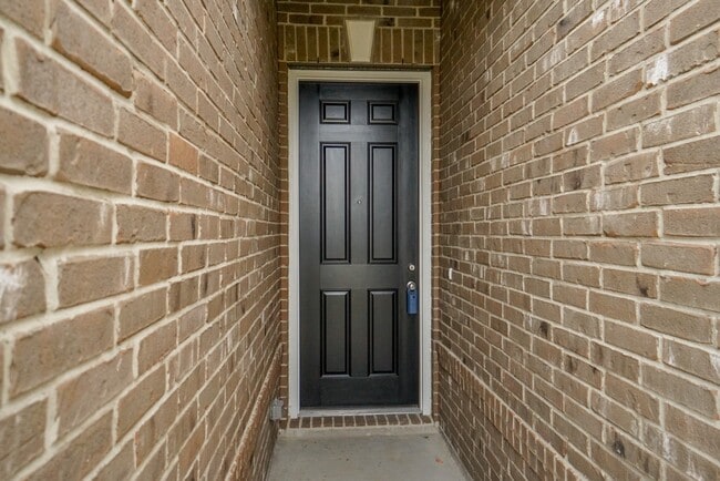 4807 Westfield Pines Dr