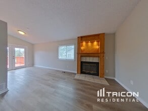 18860 E Carmel Cir in Aurora, CO - Building Photo - Building Photo