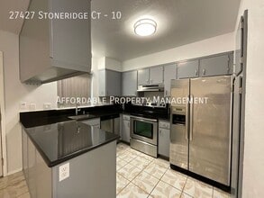 27427 Stoneridge Ct in Hayward, CA - Building Photo - Building Photo