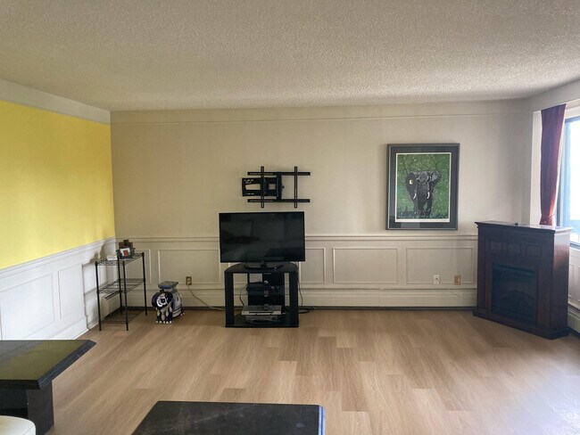 10155 114 St NW in Edmonton, AB - Building Photo - Building Photo