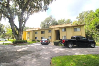 302 Palm Coast Pkwy NE in Palm Coast, FL - Building Photo - Building Photo