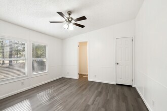 36375 Longleaf Dr in Independence, LA - Building Photo - Building Photo